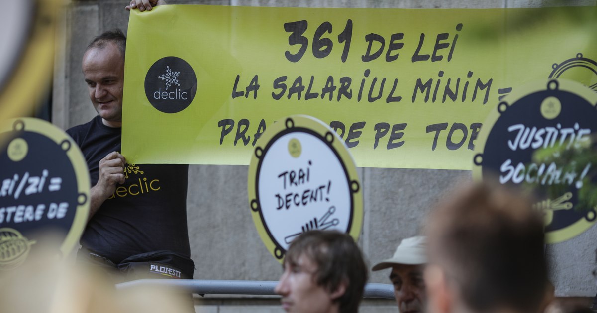 Un profesor de economie demontează mitul majorării salariului minim: „O să avem oameni care vor fi lăsați pe străzi”