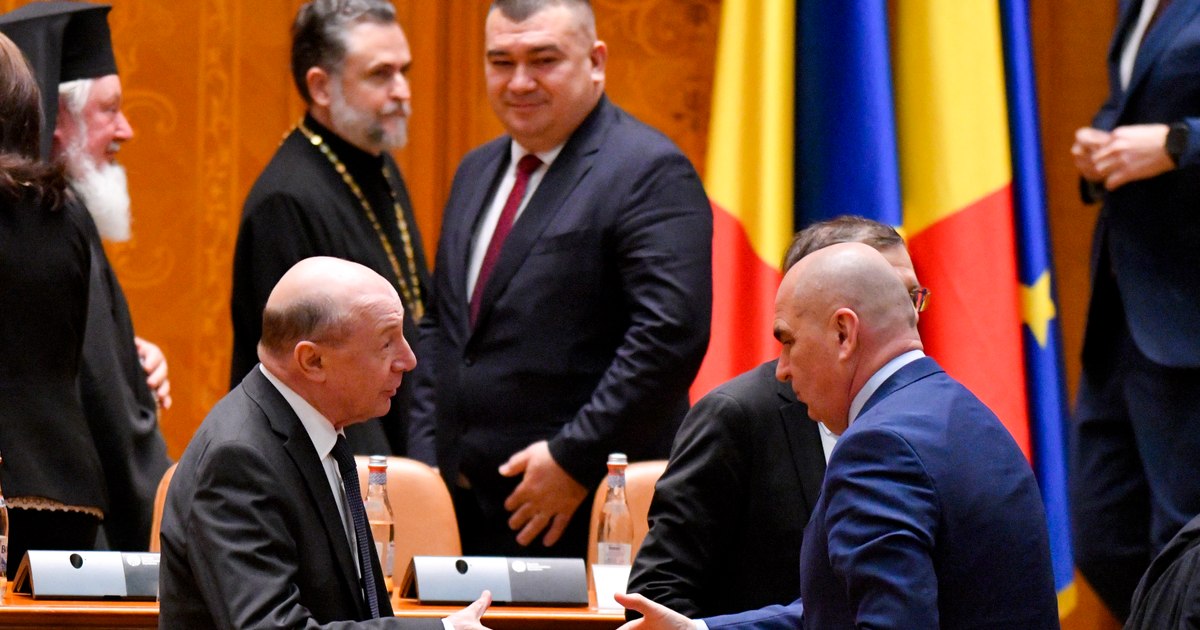 Băsescu cere desființarea Coaliției și-l atacă pe Grindeanu: „Crede că obligația lui e să servească doar PSD”