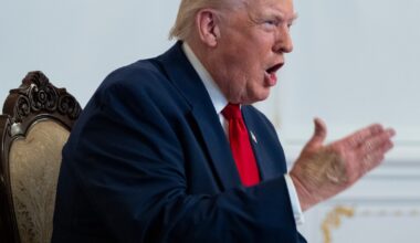 Trump cere BBC despăgubiri de 10 miliarde de dolari după ce i s-ar fi denaturat un discurs din timpul asaltului asupra Capitoliului: „Și luptăm, luptăm din răsputeri”