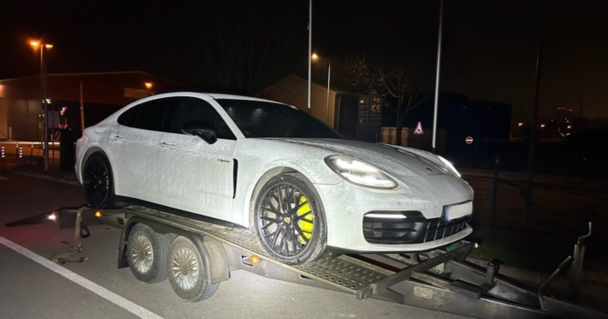 Un Porsche Panamera, confiscat după ce șoferul nu a putut plăti taxe de peste 21.000 de euro