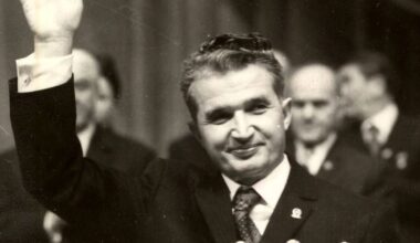 18 decembrie: Ultima vizită a lui Nicolae Ceaușescu în străinătate, în timpul revoltei de la Timişoara. Operaţiunea „Orient-89” şi scopul acesteia