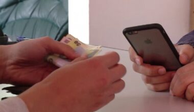 Un bărbat a închiriat o pensiune pentru Revelion fără să dețină unitatea de cazare. Câți bani a primit de la cei care au rezervat-o