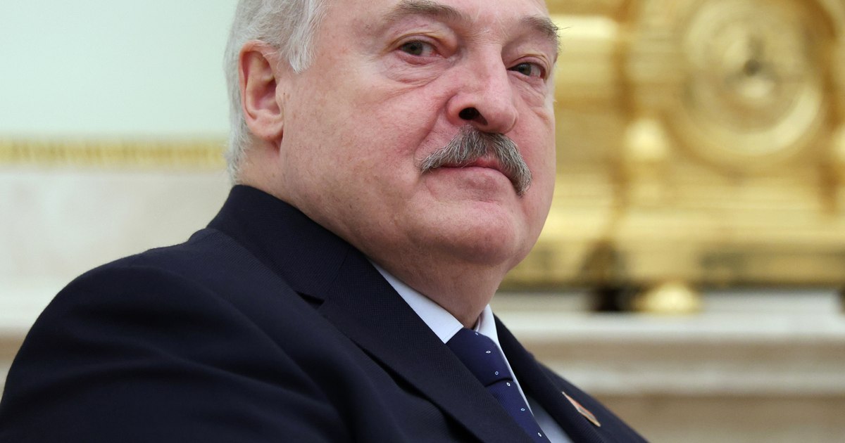 Lukasenko spune că Ucraina nu trebuia să trezească „ursul adormit”, referindu-se la Rusia. Zaharova: „De ce dormiţi lângă un urs? Cum aţi ajuns acolo?”