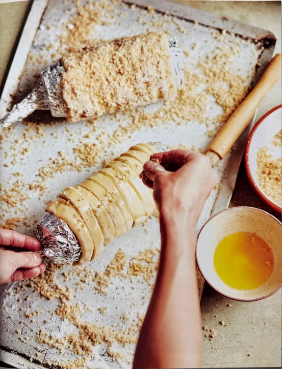 Kürtőskalács se poate face și acasă, în propriul cuptor. FOTO: arhiva personală
