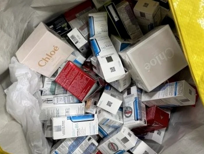 Marfă furată din magazine FOTO : Poliția