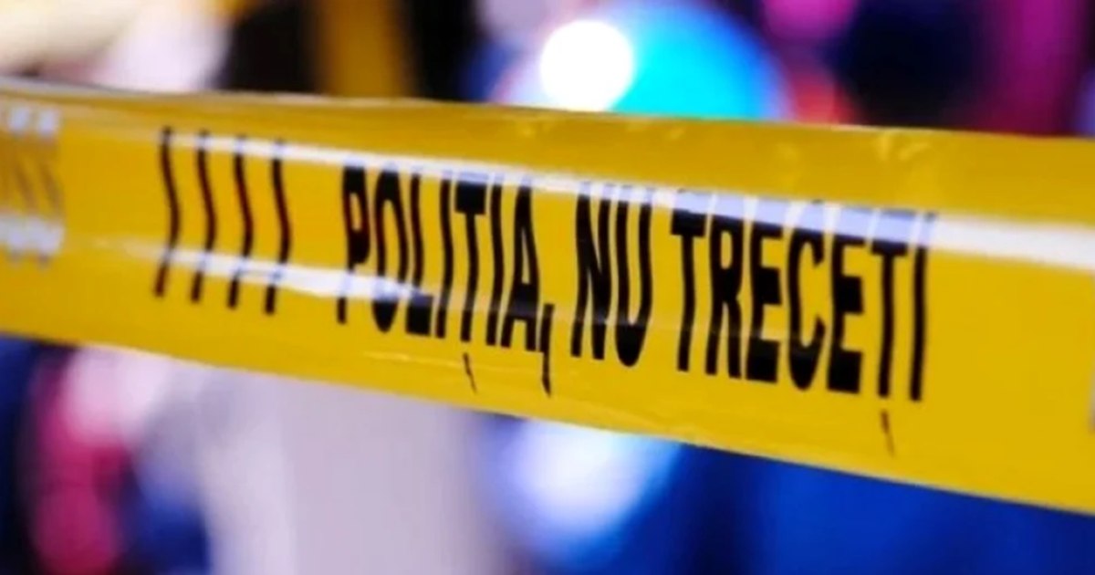 Femeie de 38 de ani din Pitești, găsită moartă. Rudele spun că s-a înjunghiat singură de două ori