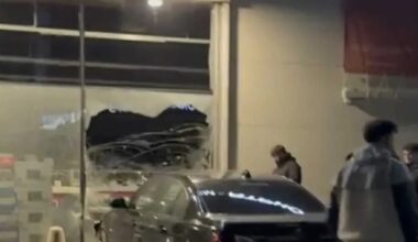 Un șofer de 20 de ani a intrat cu mașina în geamul unui magazin în timp ce făcea drifturi. Cu ce sancțiune s-a ales