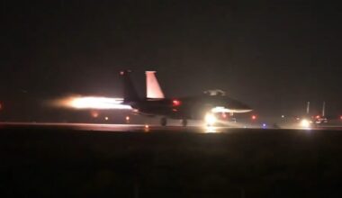 SUA lansează atacuri asupra unui inamic pe care îl credea învins. Formele noii amenințări reprezentate de ISIS