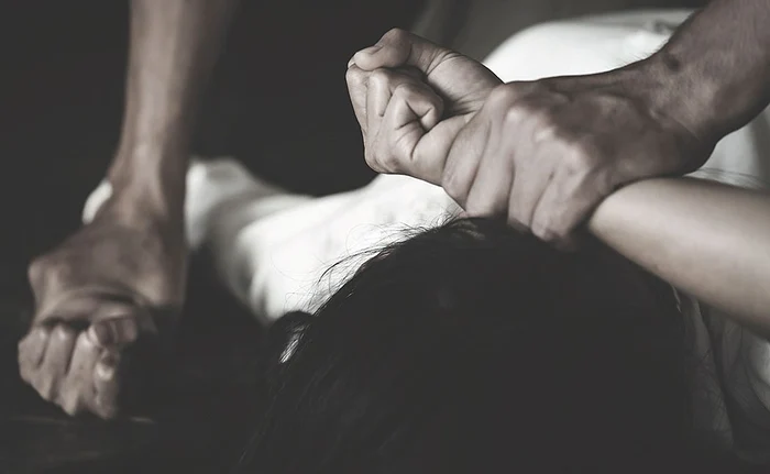 Șase bărbați, acuzați de zeci de infracțiuni sexuale asupra unei femei FOTO: Shutterstock