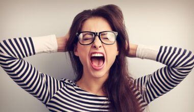 Înjurăturile pot îmbunătăți performanța fizică și implicarea, spun cercetătorii: „Te simți mai concentrat, mai sigur pe tine și mai puțin distras”