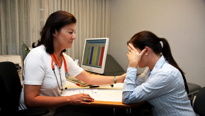 Scrisoarea medicală și trimiterea dispar. FOTO Shutterstock