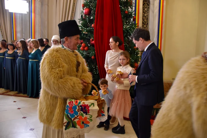 Copiii cuplului prezidențial au captat atenția. FOTO CJCPCT Satu Mare