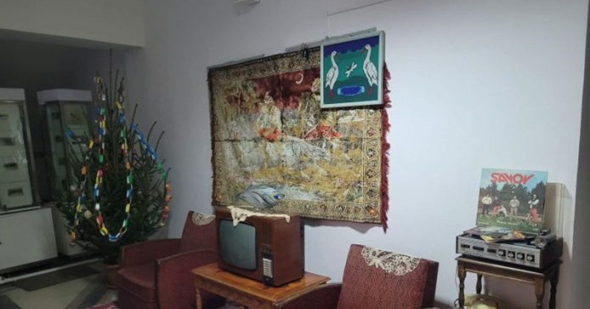 Nostalgici după comunism? Crăciunul din „Epoca de aur” se sărbătorea printre cozi interminabile, pene de curent și lipsuri