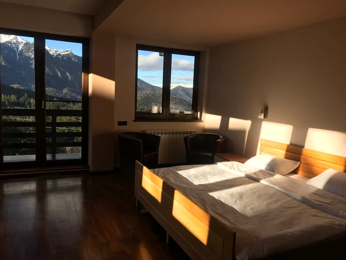 Așa arată o cameră în cabana din Predeal a lui Doru Nicolae. FOTO: Doru Nicolae