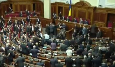 Bani pentru voturi în Parlamentul Ucrainei: ancheta care zguduie din nou partidul de guvernământ