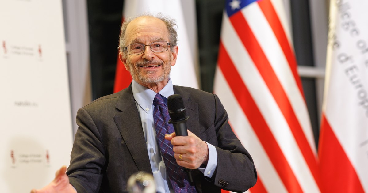 „Faceți din Putin obstacolul” – sfaturile unui diplomat american veteran pentru Zelenski înaintea întâlnirii cu Trump