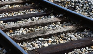 Un accident feroviar a fost evitat în ultima clipă, în Craiova. Circulația trenurilor, oprită în zona Halta de Mișcare Romula