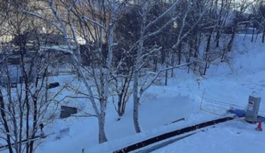 Un copil de 5 ani a murit după ce a fost prins în banda transportoare pentru schiori