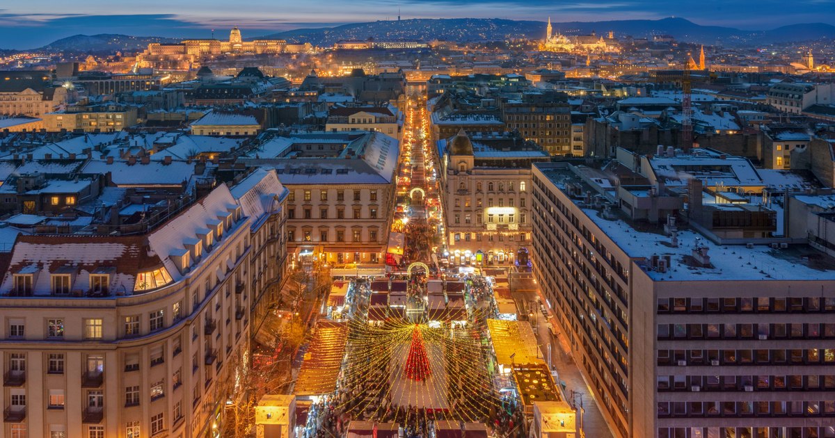 Capitala Ungariei, retrogradată la „junk”. Budapesta este „nerecomandată investițiilor”