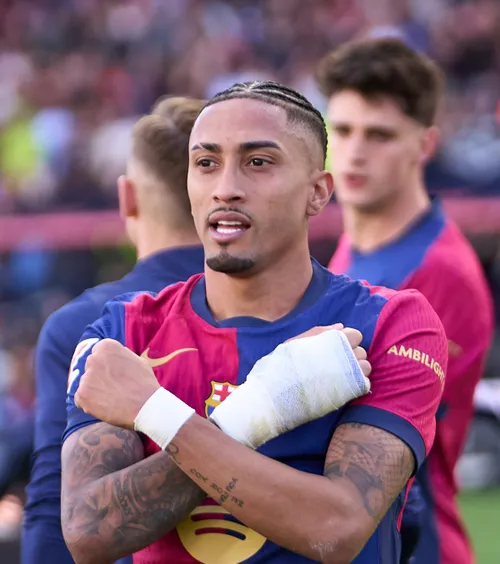 Jucătorii Barcelonei, cu încheieturile bandajate. FOTO: Getty Images