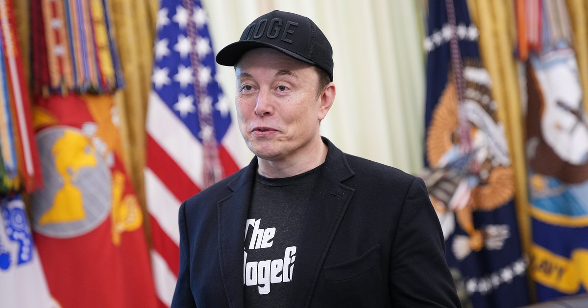 Elon Musk avertizează asupra creșterii rapide a prețului argintului, pe fondul restricțiilor de export impuse de China