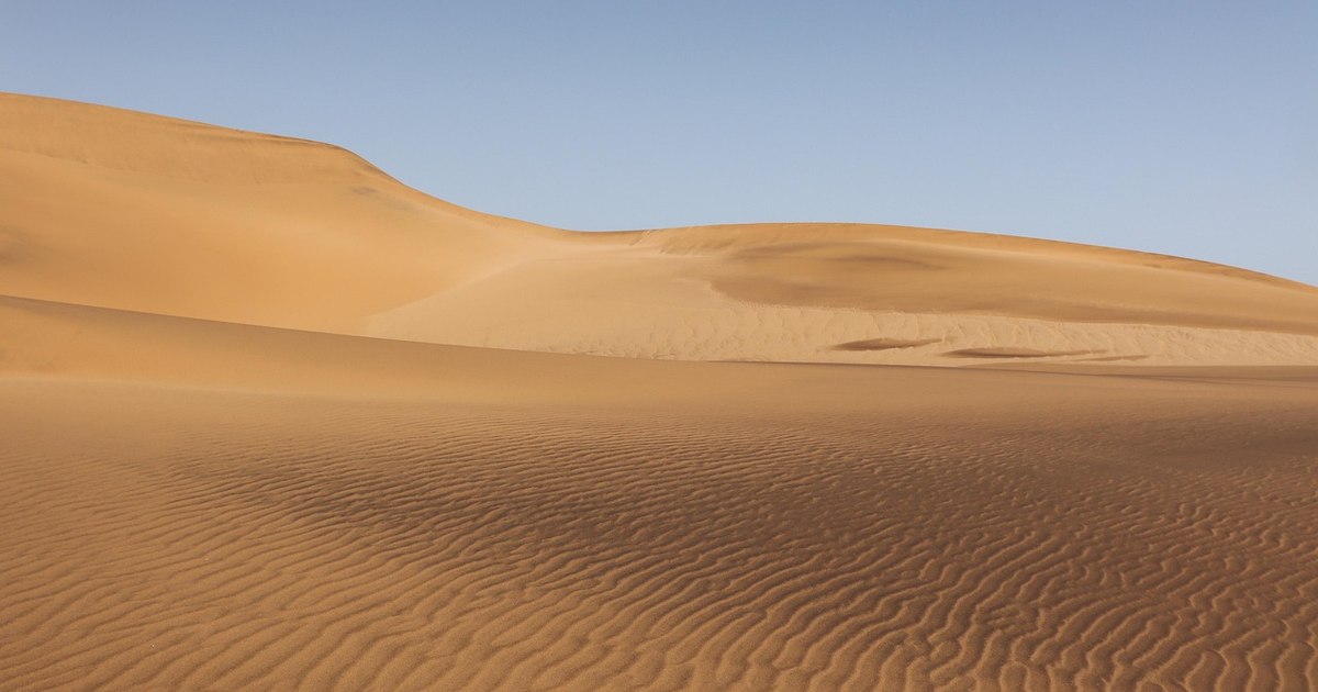 Cum au ajuns Arabia Saudită și Emiratele Arabe Unite să importe nisip din Australia, deși au deșerturi nesfârșite