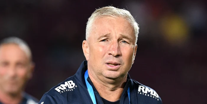 Dan Petrescu, pe vremea când antrena  FOTO Facebook