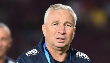 Dan Petrescu, surprins de paparazzi pe Șoseaua Nordului din București vizibil tras la față. Apropiații săi susțin că este „grav bolnav”