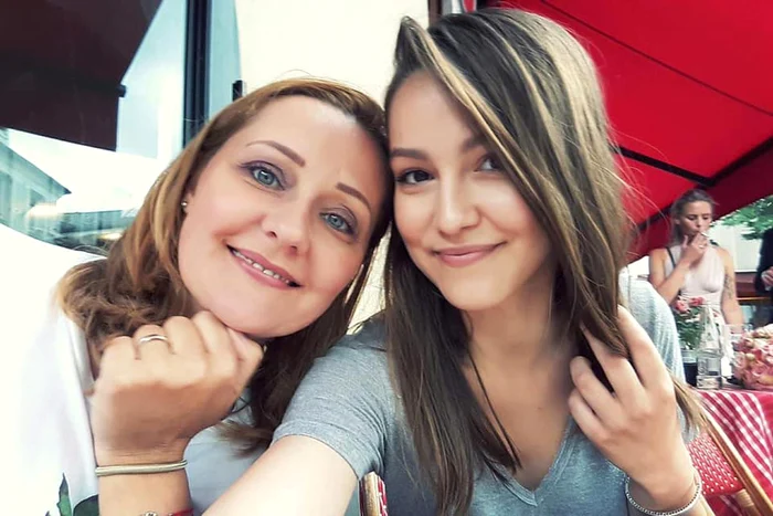 Elena şi Oana Lasconi. FOTO: arhivă