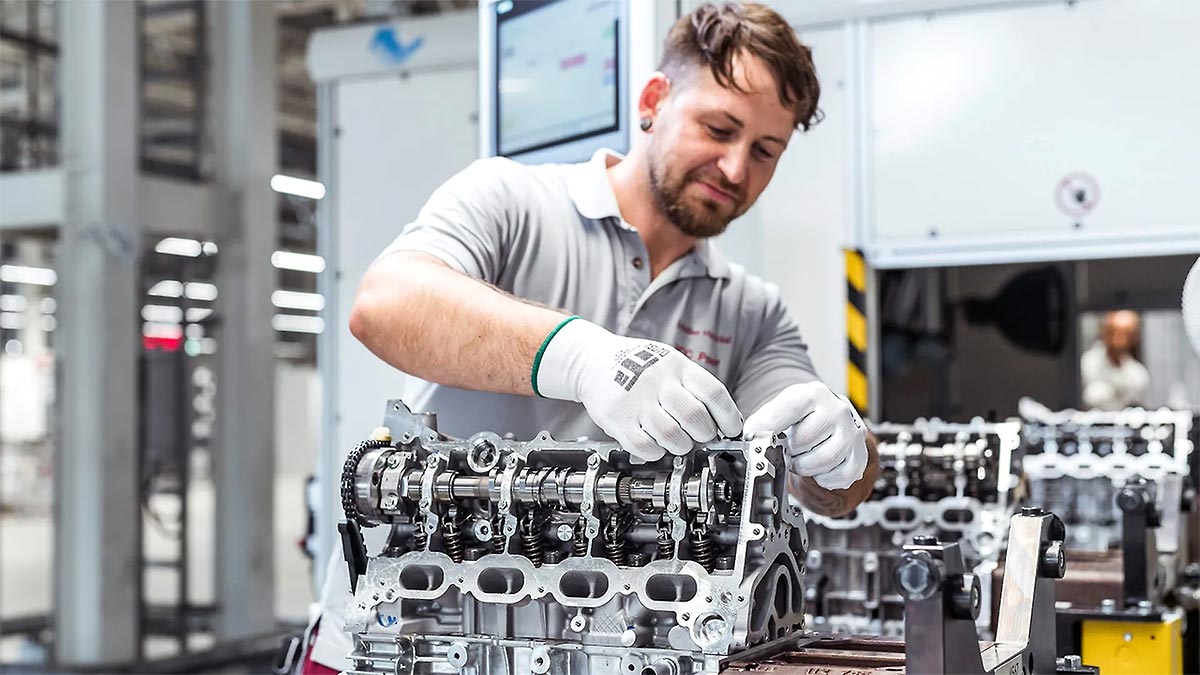 Oraşul Stuttgart din Germania e în prag de faliment, din cauza problemelor de la Mercedes, Porsche, Bosch şi Mahle | PiataAuto.md