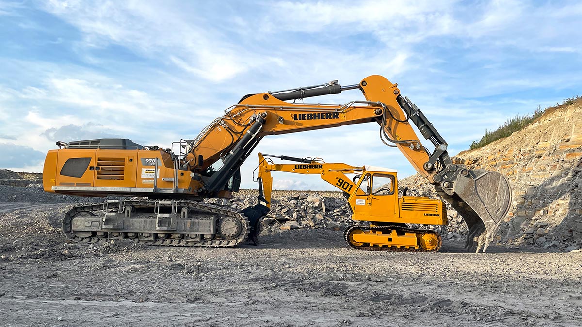 Un tată şi un fiu din Germania au restaurat un excavator Liebherr care a muncit 57 de ani neîntrerupt şi-l vor folosi la construcţia casei lor | PiataAuto.md