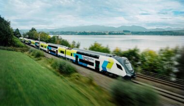 Austria a inaugurat primele trenuri chinezeşti pe căile sale ferate, provocând indignare şi îngrijorări pentru că le-a ales în locul celor europene | PiataAuto.md