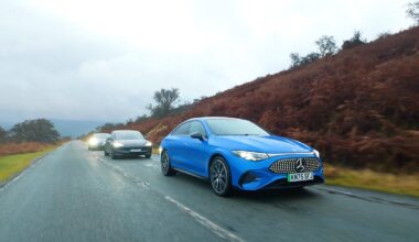 (VIDEO) Jurnaliştii britanici au anunţat că în timpul unui test al lor noul Mercedes CLA Electric a frânat complet, fără motiv, şi a provocat o coliziune cu o Tesla | PiataAuto.md