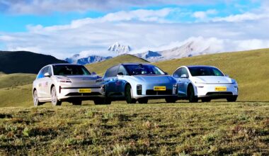 (VIDEO) Jurnaliştii chinezi au descoperit că ieşirile în offroad cu SUV-urile electrice pot genera facturi uriaşe pentru reparaţii | PiataAuto.md