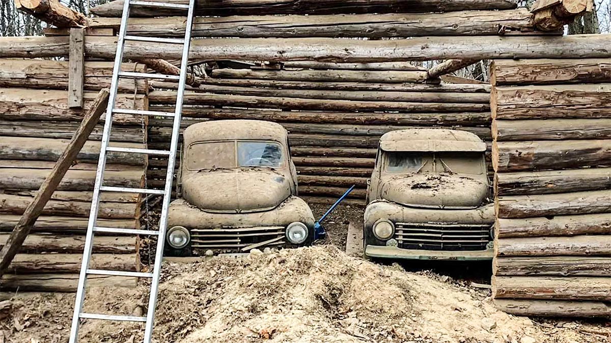 (VIDEO) Un cumpărător al unei ferme din Suedia a descoperit două Volvo clasice care stau de peste 50 de ani într-un hambar | PiataAuto.md