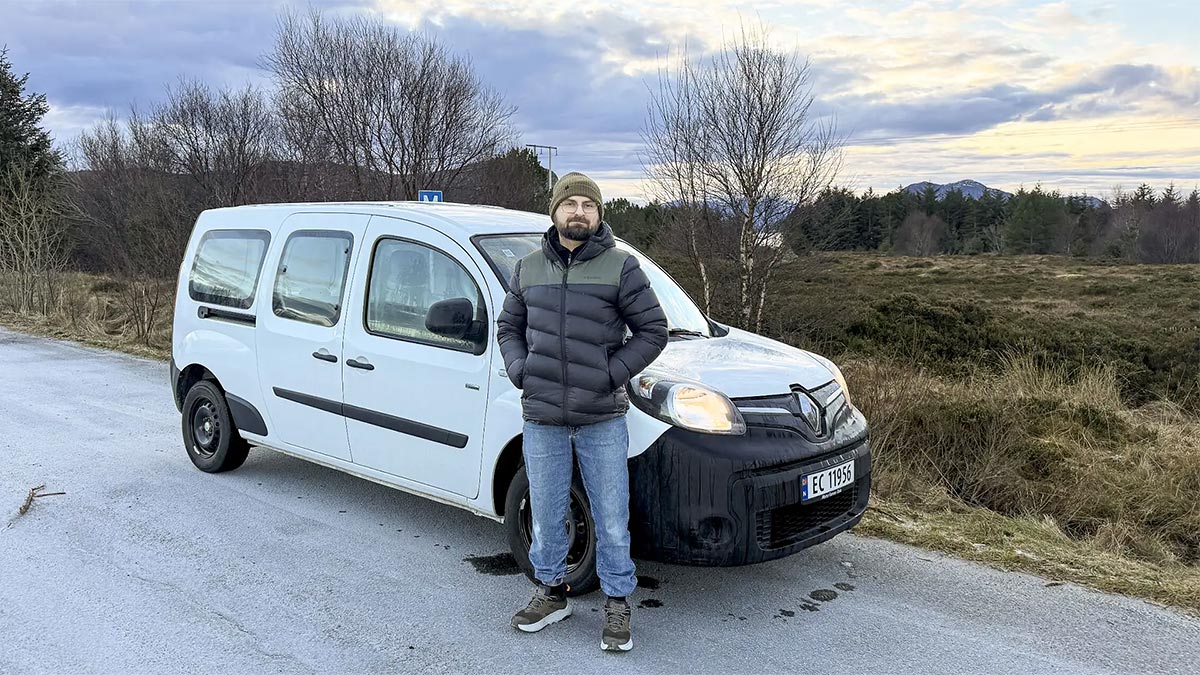 Un norvegian se plânge că autonomia maşinii sale electrice e prea mică pentru o exploatare decentă, fiind departe faţă de ce i se promitea la achiziţie | PiataAuto.md