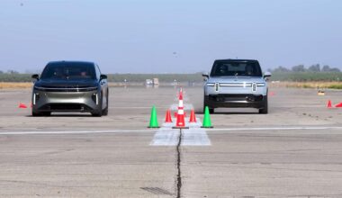 (VIDEO) Noul SUV electric Lucid Gravity, de 2,8 tone, şi-a măsurat forţele cu concurentul de 3,1 tone de la Rivian | PiataAuto.md