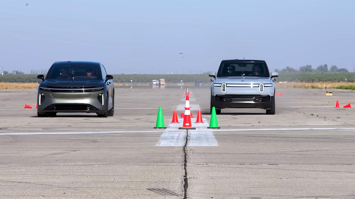 (VIDEO) Noul SUV electric Lucid Gravity, de 2,8 tone, şi-a măsurat forţele cu concurentul de 3,1 tone de la Rivian | PiataAuto.md