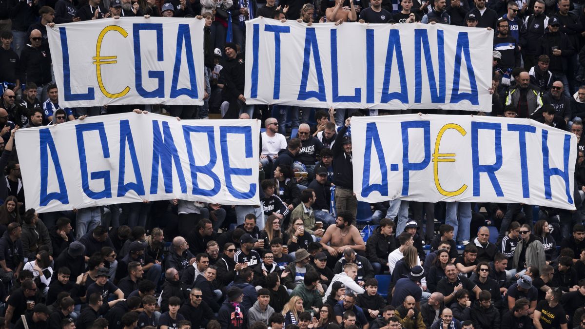 Vecinele din Serie A joacă la 13.800 km distanță!