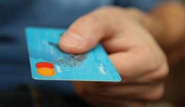 Din 2026, toți comercianții și prestatorii sunt obligați să accepte plata cu cardul sau prin aplicații. Ce sancțiuni riscă în caz contrar