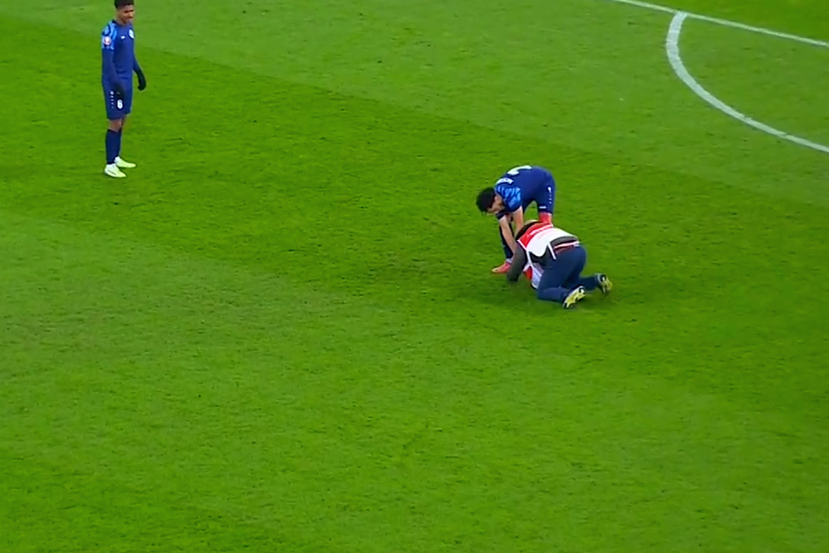 Scene rar văzute în timpul unui meci, la Dinamo