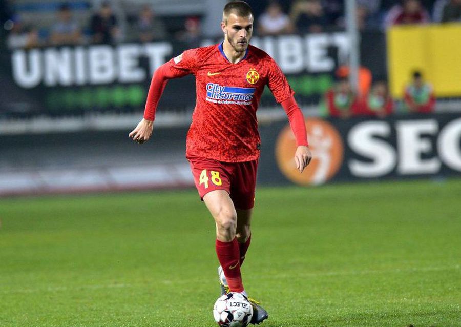 Fostul jucător de la FCSB a revenit în Superliga: internaționalul a fost prezentat oficial