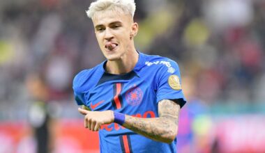 „E la răscruce. Are două drumuri în față acum. Nu stau după nimeni”