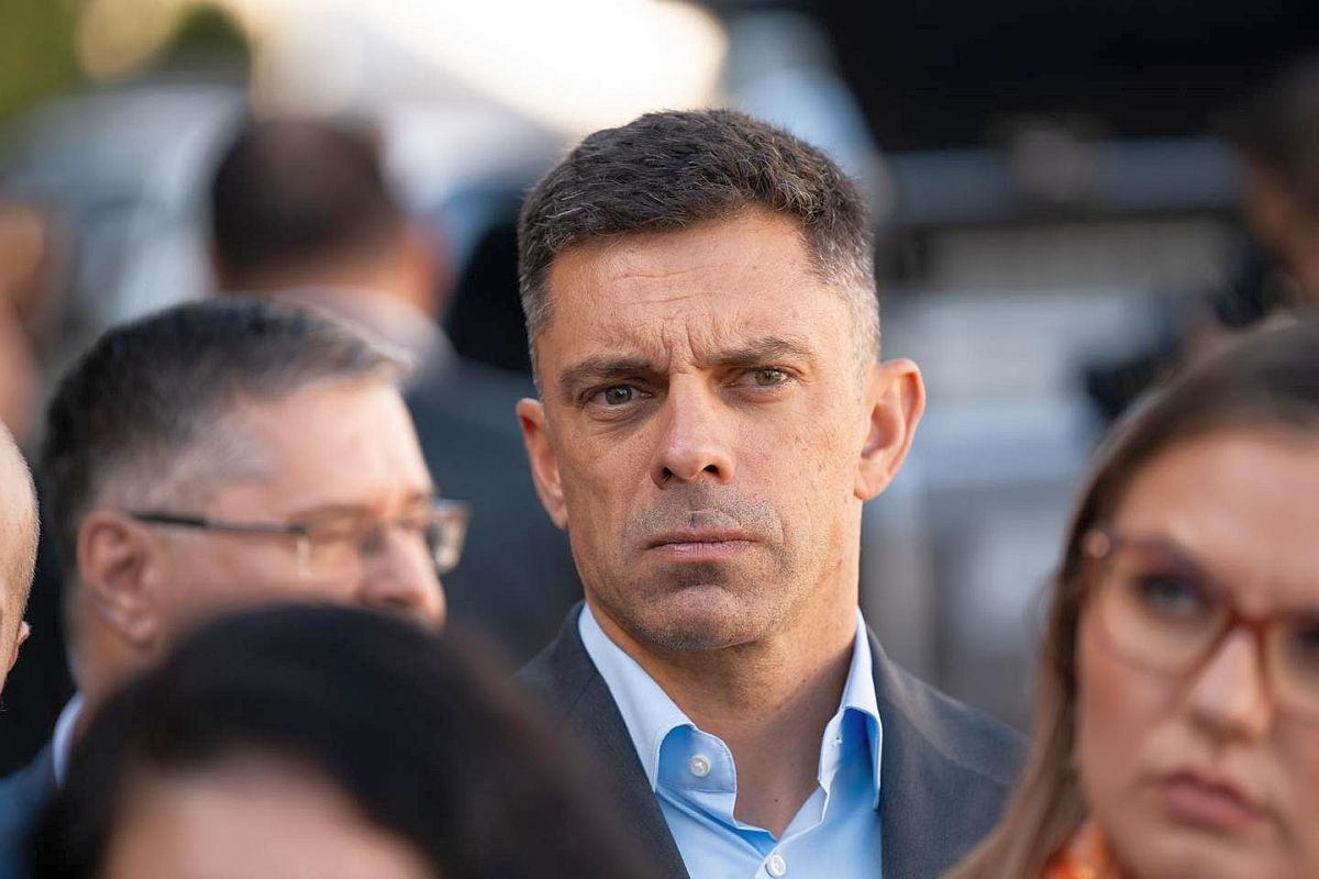 „Celor care blochează Legea Novak le transmit...”