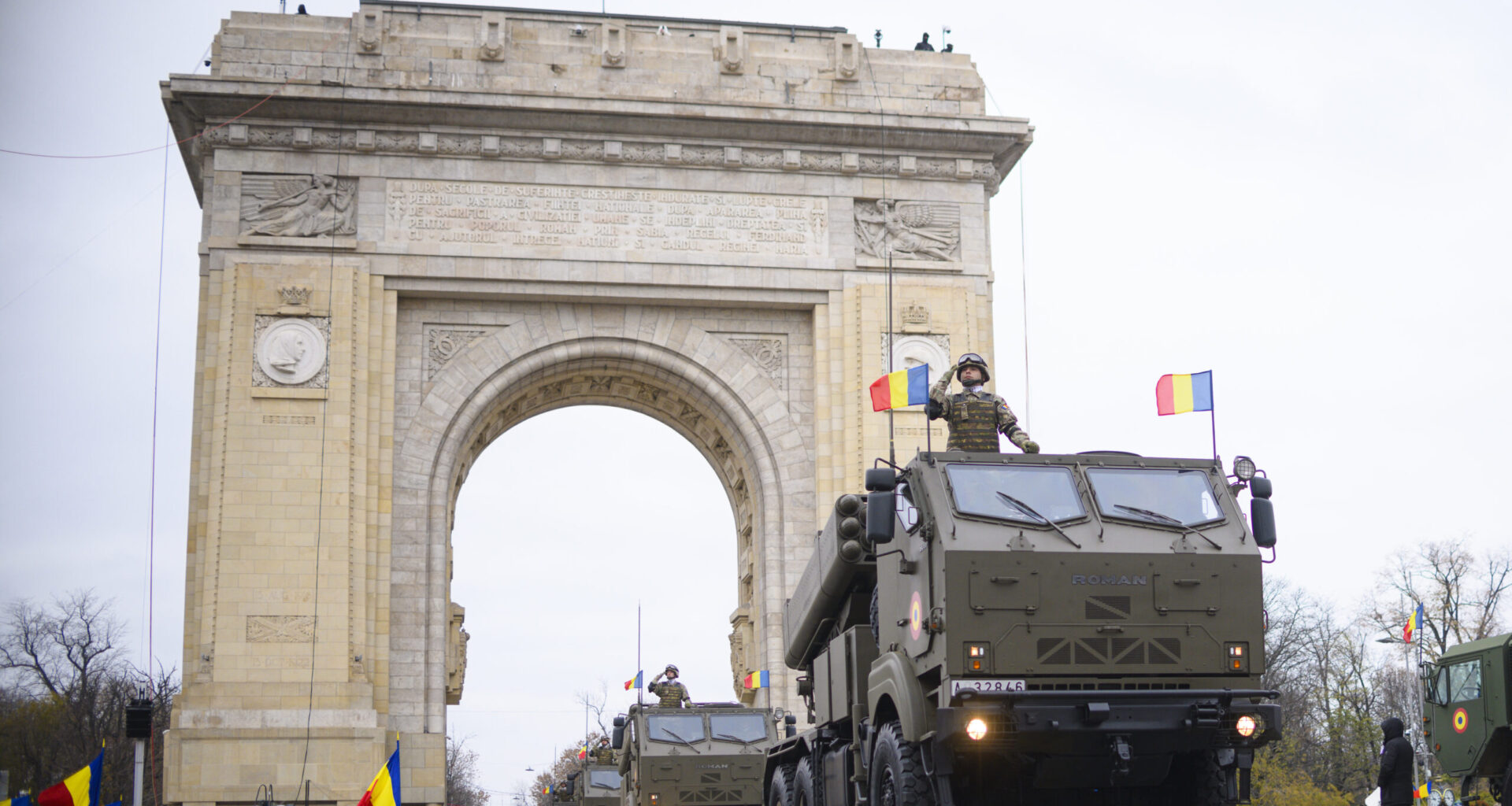 Ceremonii militare și religioase la Alba Iulia și București, de 1 Decembrie