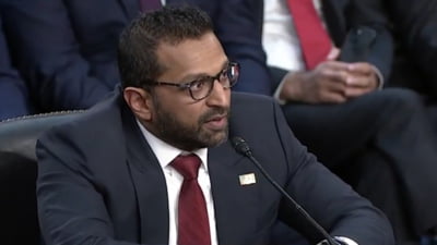 Agenți FBI dezvăluie cererile exagerate ale lui directorului Agenției