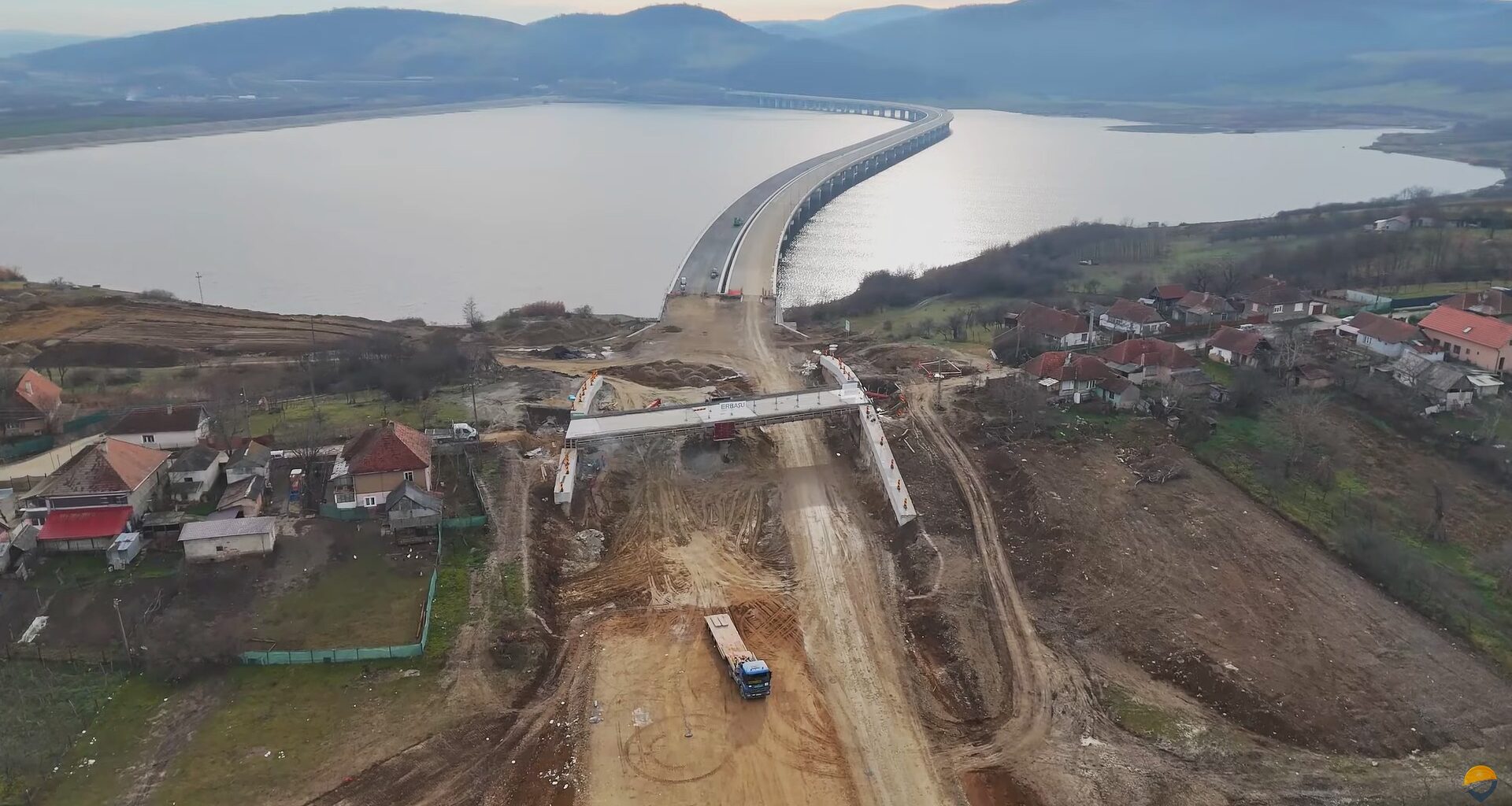 VIDEO Autostrada Transilvania A3. Blestemul autostrăzii transilvănene se apropie de final după 22 de ani de chin și rușine, crede Asociația Pro Infrastructură / Din vara lui 2026 se va circula pe lotul Chiribiș