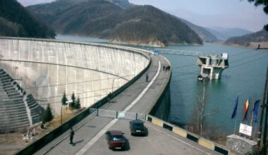 Operatorul apă din Prahova a fost o sursă de sinecuri