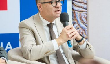 „E ilegal!” Bogdan Matei, președintele ANS, spune că salarizarea Cameliei Voinea intră sub incidența legii. „Greșeală uriașă”