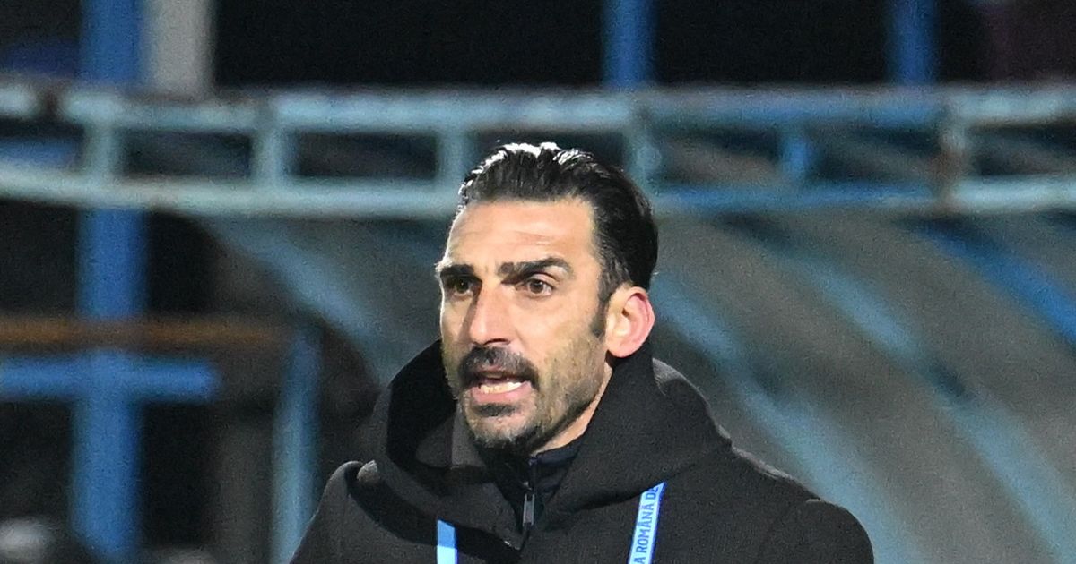 Charalambous a pus tunurile pe arbitru. Antrenorul de la FCSB, furios: „Poate dacă îi rupea dinții lui Chiricheș, se dădea fault”